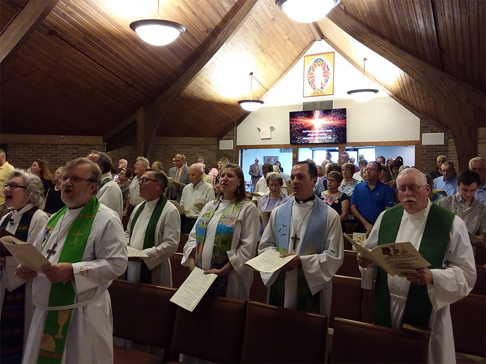 Traditional Worship at Our Lord's Lutheran Church
